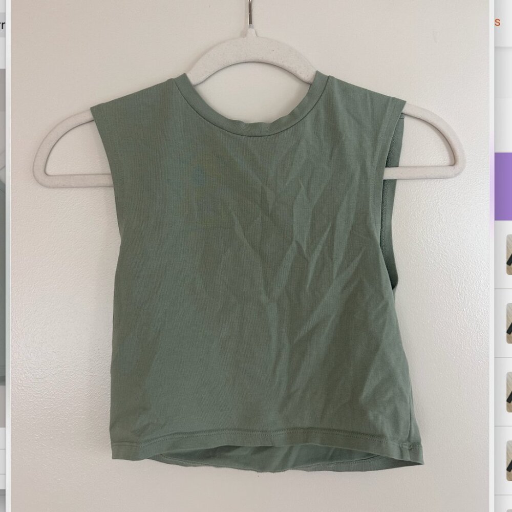 zara green crop top